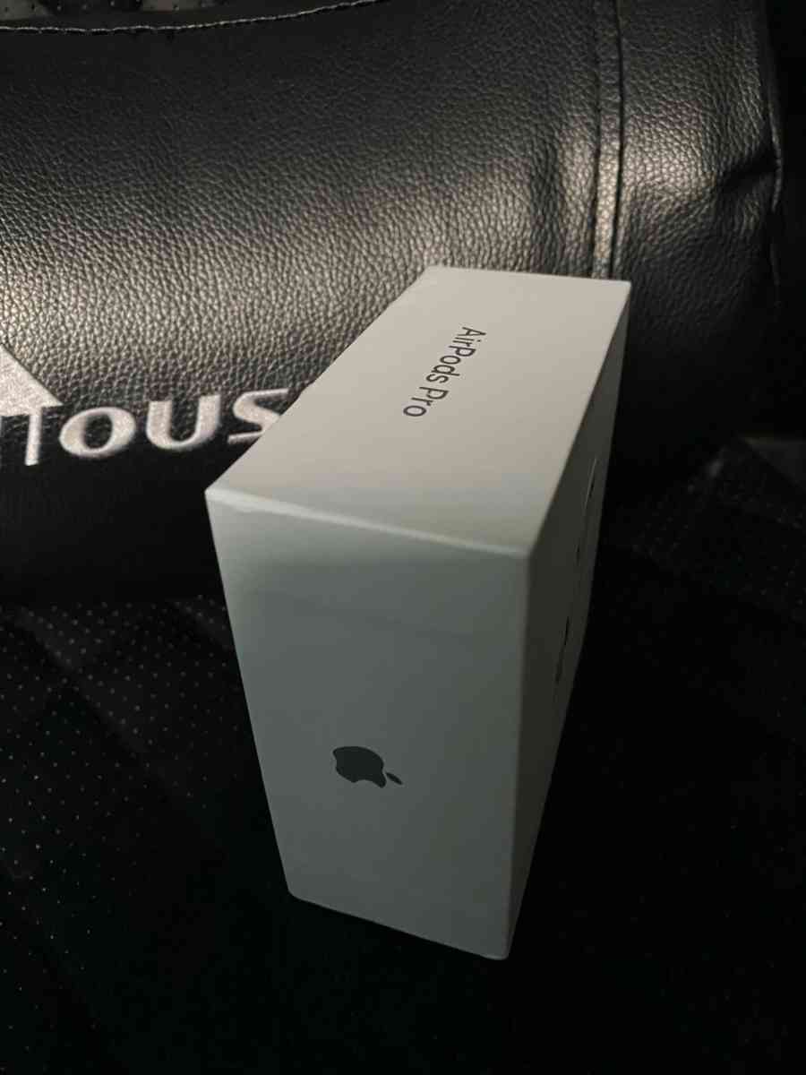 AirPods Gen 2 Pro - Bakersfield, California - FleaMarketBay