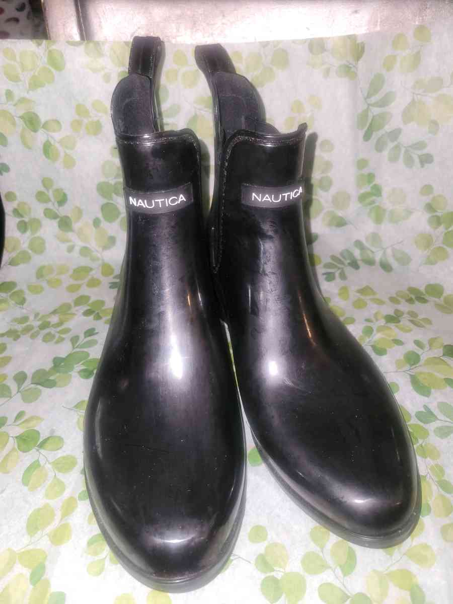 NAUTICA RAIN BOOTS