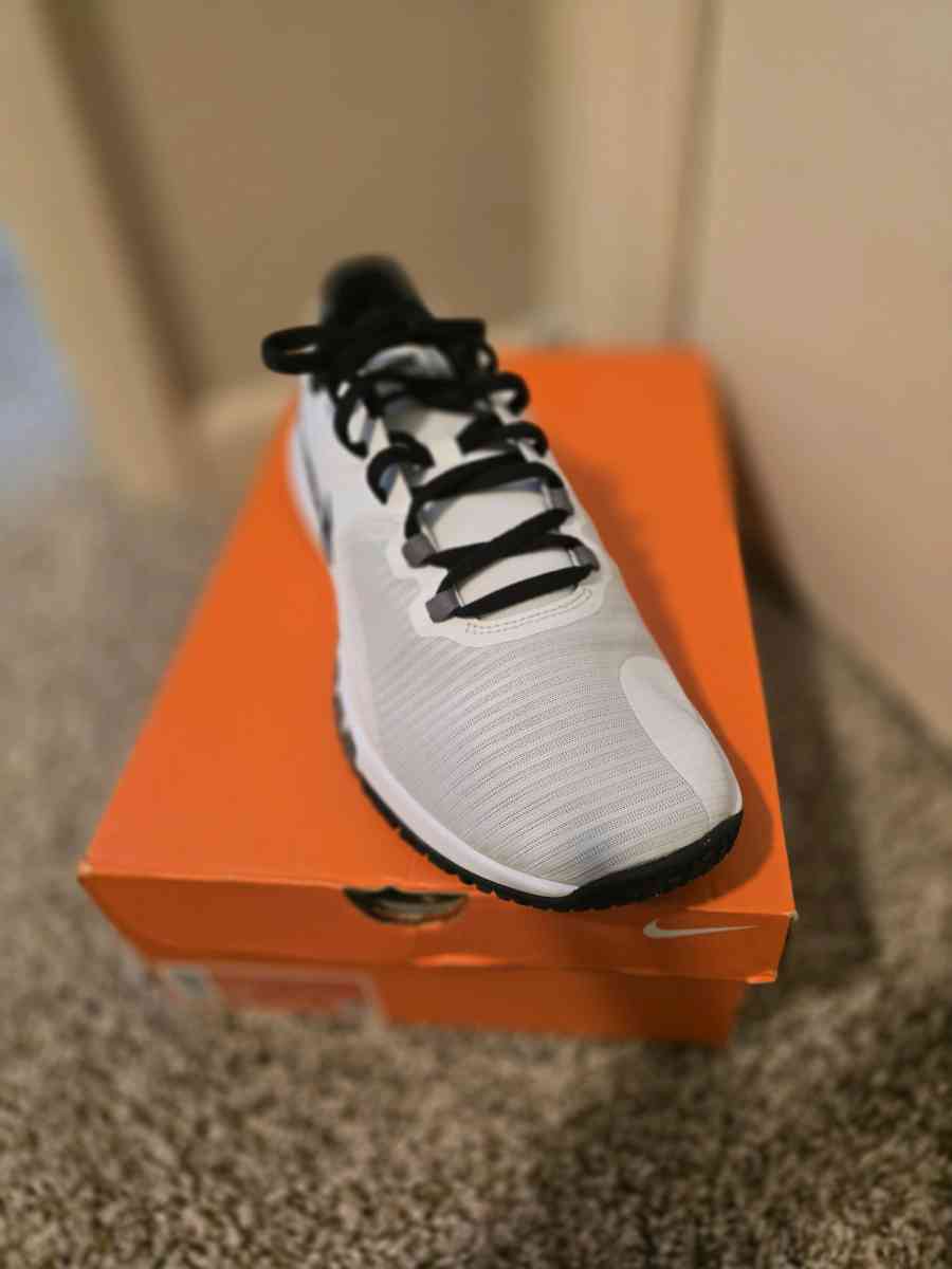 Men Nike Running Sneaker - Augusta, Georgia - FleaMarketBay