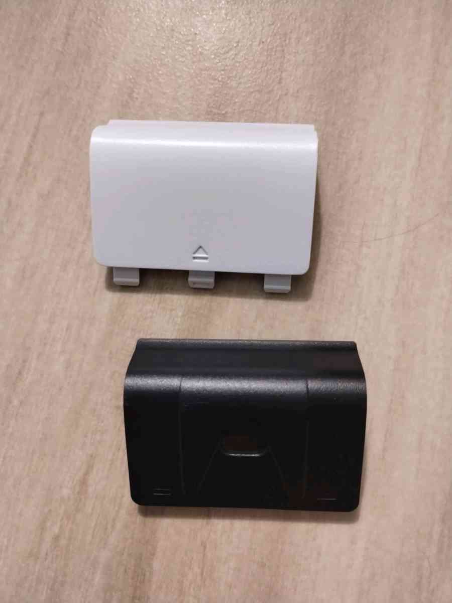 Lot of 3 Xbox One Controllers