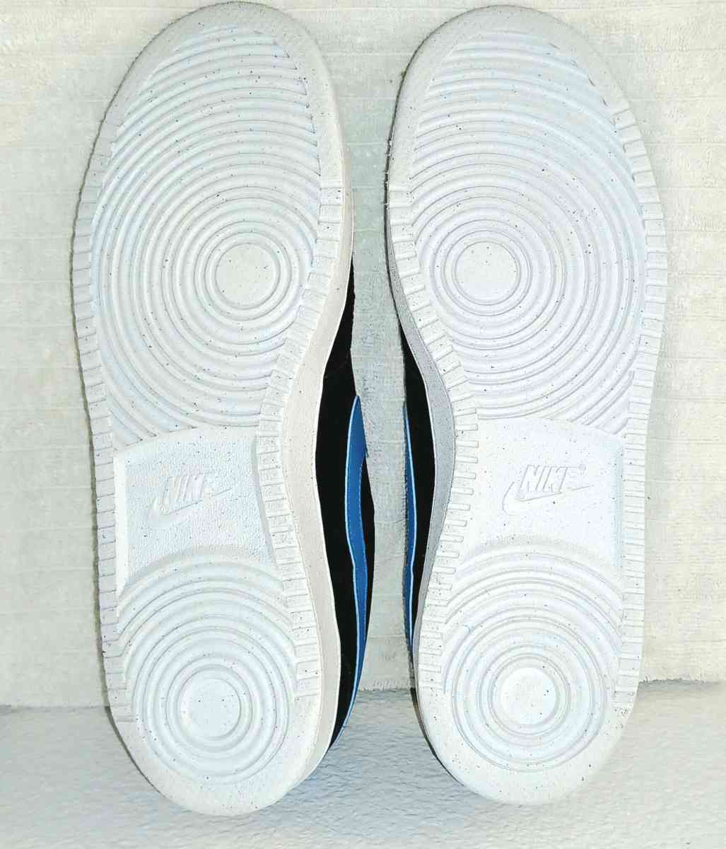 Nike Court Vision size 12