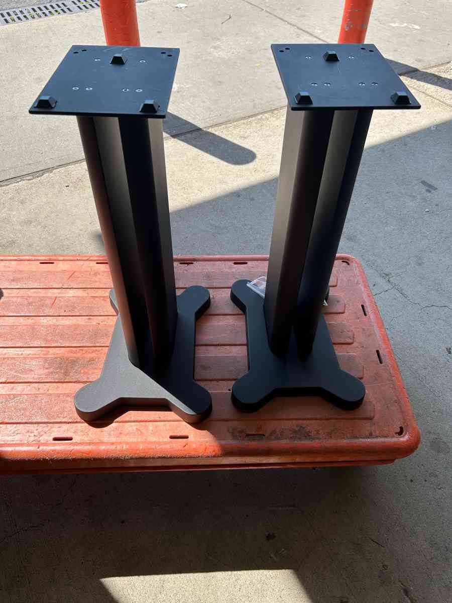 FLOOR SPEAKER STANDS PAIRMETAL STEEL FLOOR STANDINGBOOKSHELF - Rochelle Park, New Jersey - FleaMarketBay