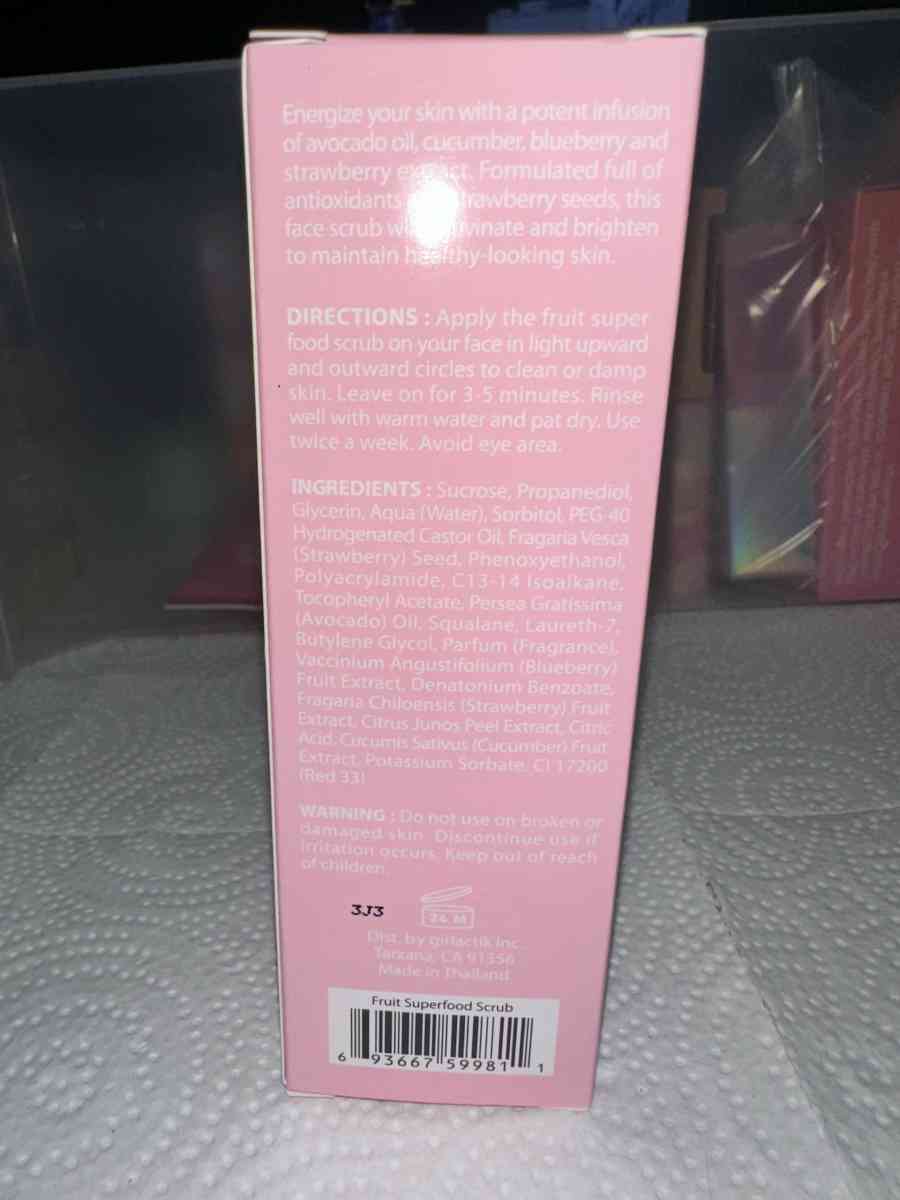 Girlactik Fruit Superfood Sugar Face Scrub