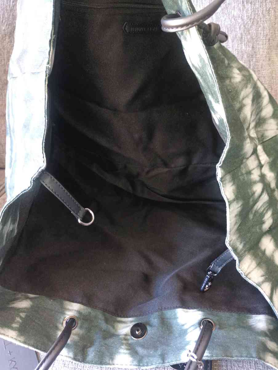 KENDALL  KYLIE Tote Bag with Chain Accent