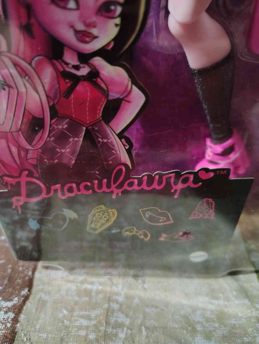 Monster High Day Out Draculaura doll