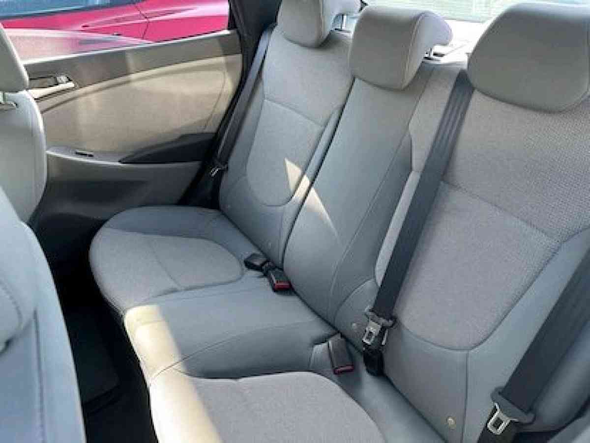 2013  HyundaiAccent GLS