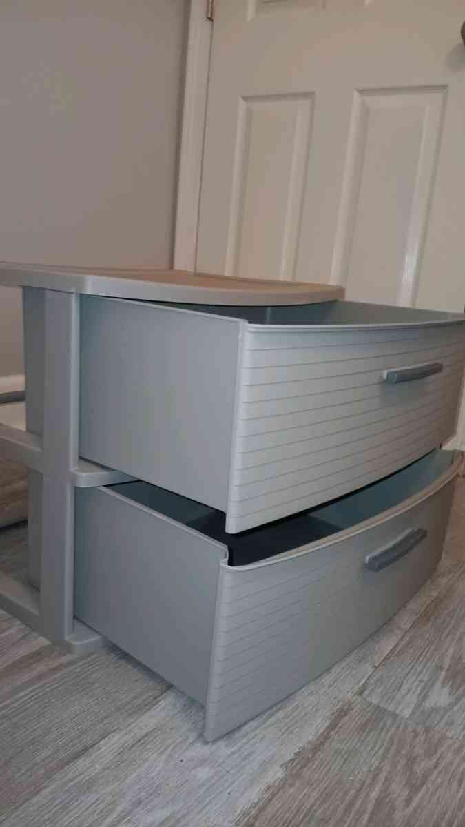2 storage drawers - Gulfport, Mississippi - FleaMarketBay