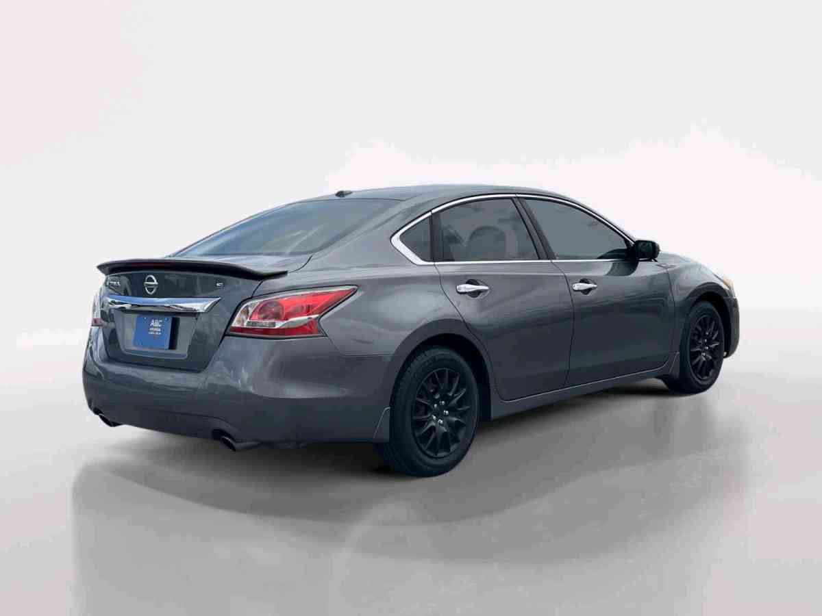 2015  Nissan Altima S