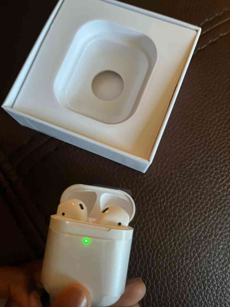 AirPods 2s
