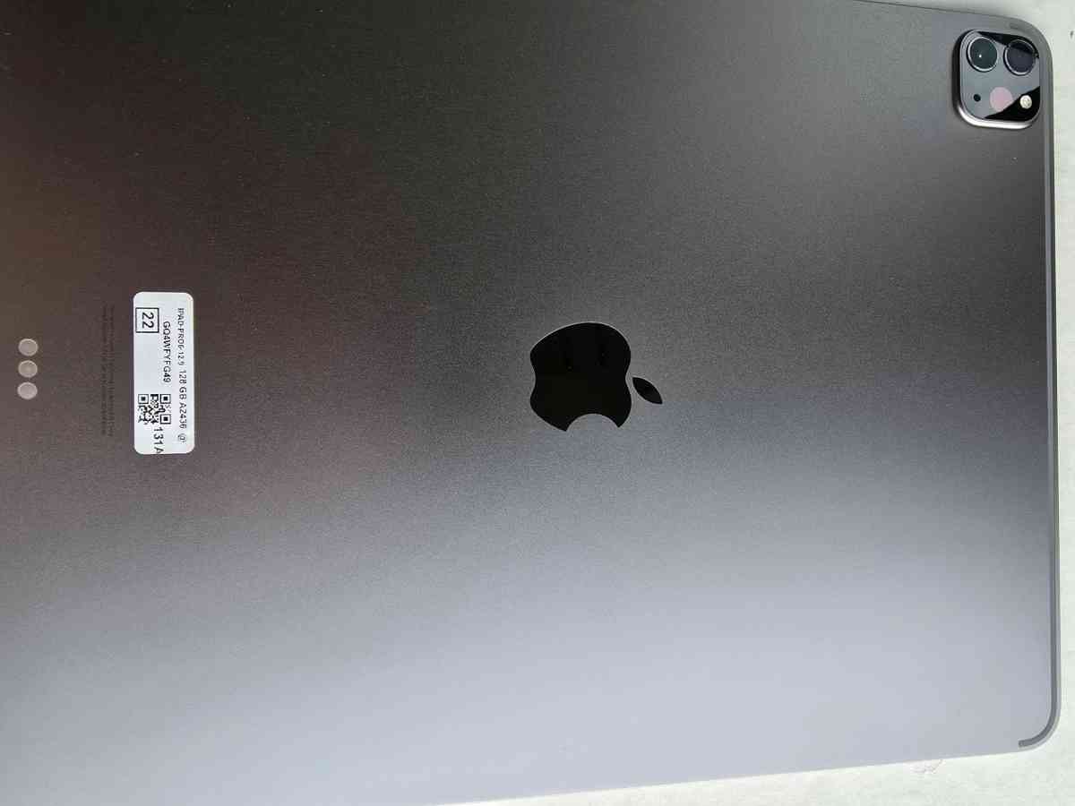 2022 Apple iPad Pro 129inch WiFi 128GB  Space Gray - Hamilton, Ohio - FleaMarketBay