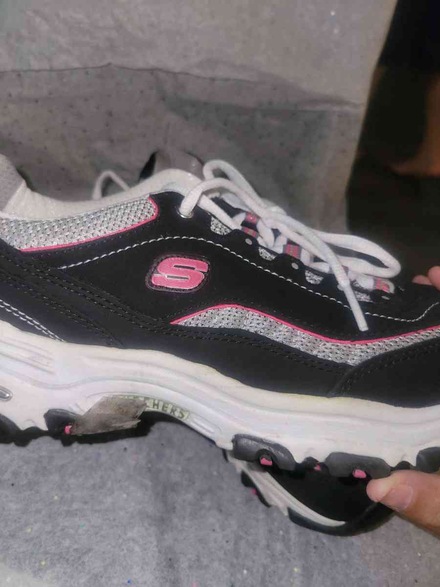 Sketchers Pink and Black