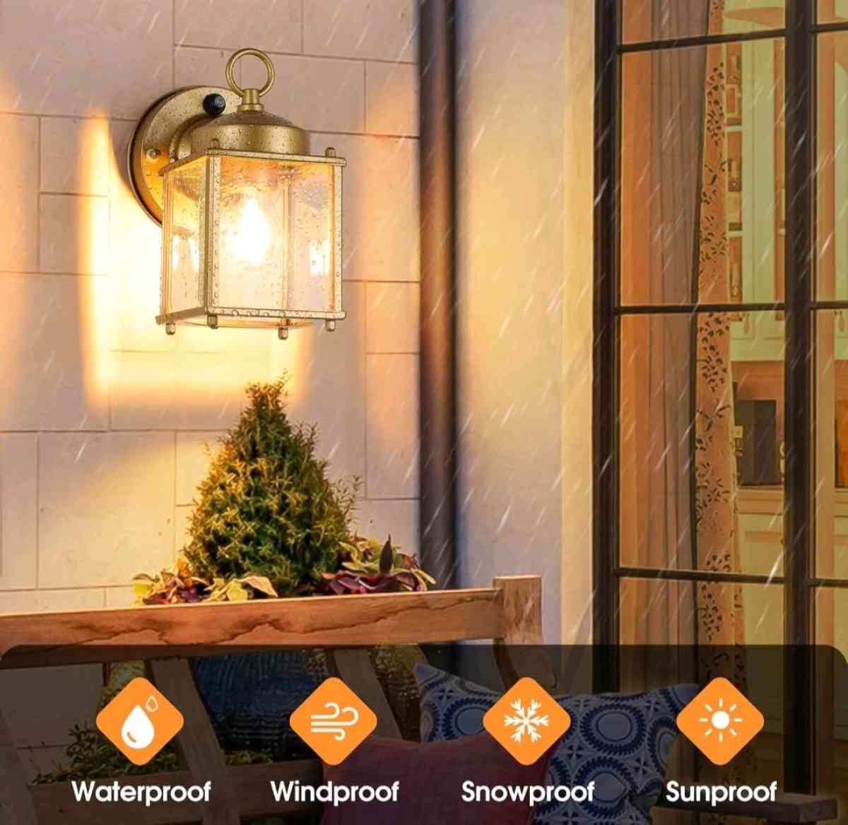 Dusk till Dawn outdoor wall lighting - Washougal, Washington - FleaMarketBay