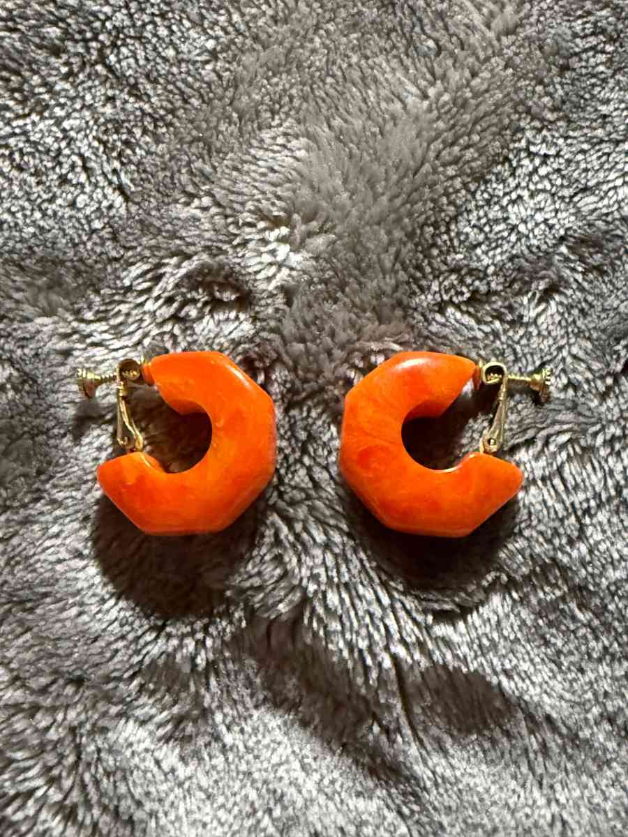 Vintage Bakelite Earrings CROSSPOSTED