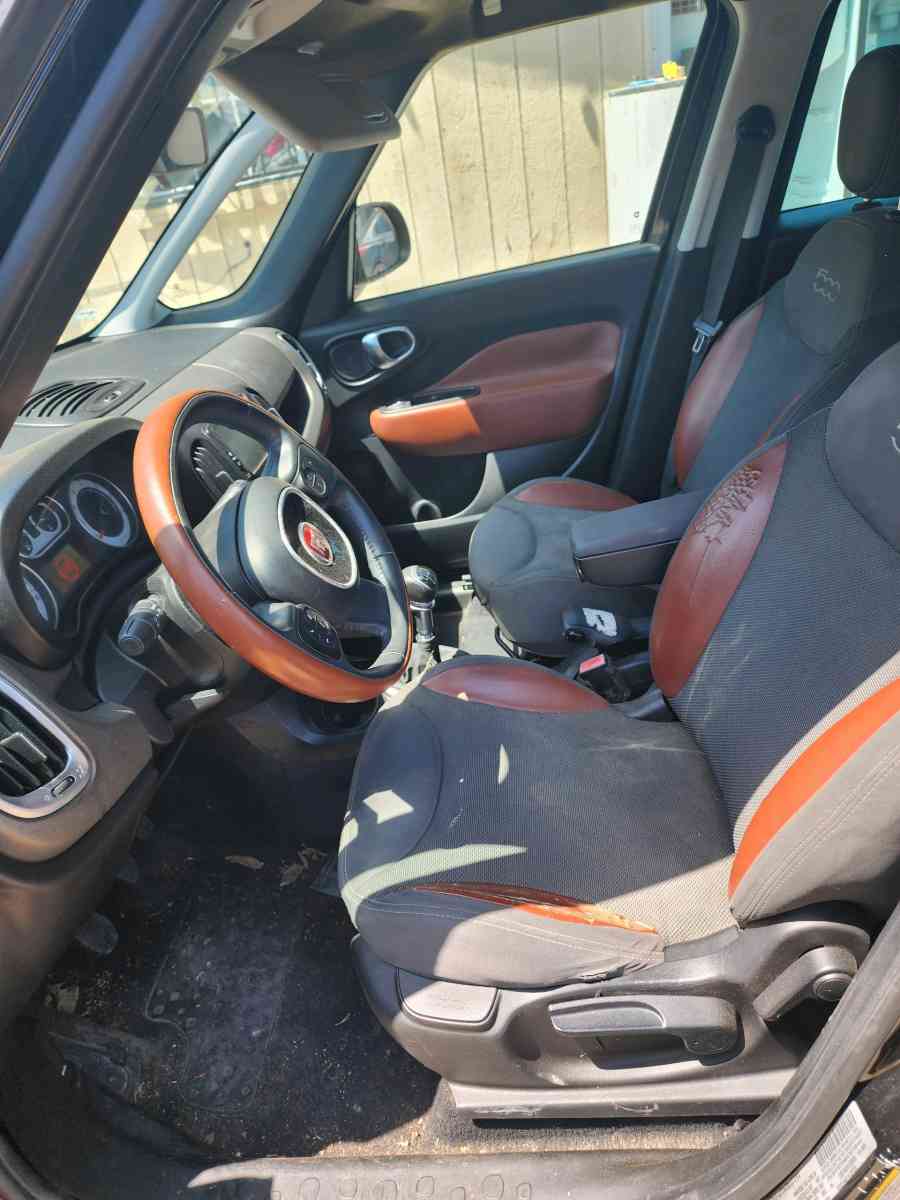 2014 fiat 500l - San Antonio, Texas - FleaMarketBay