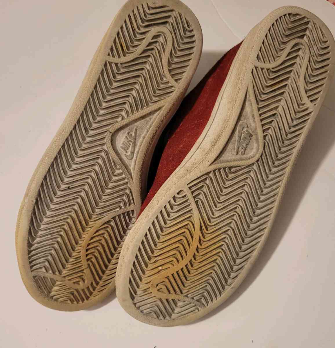 Size5Y Niki red seude sneakers