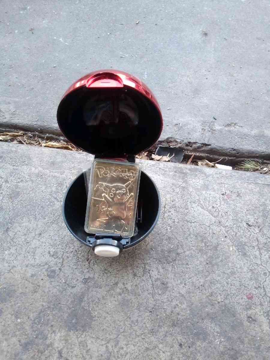 Pikachu Gold Plated trading card