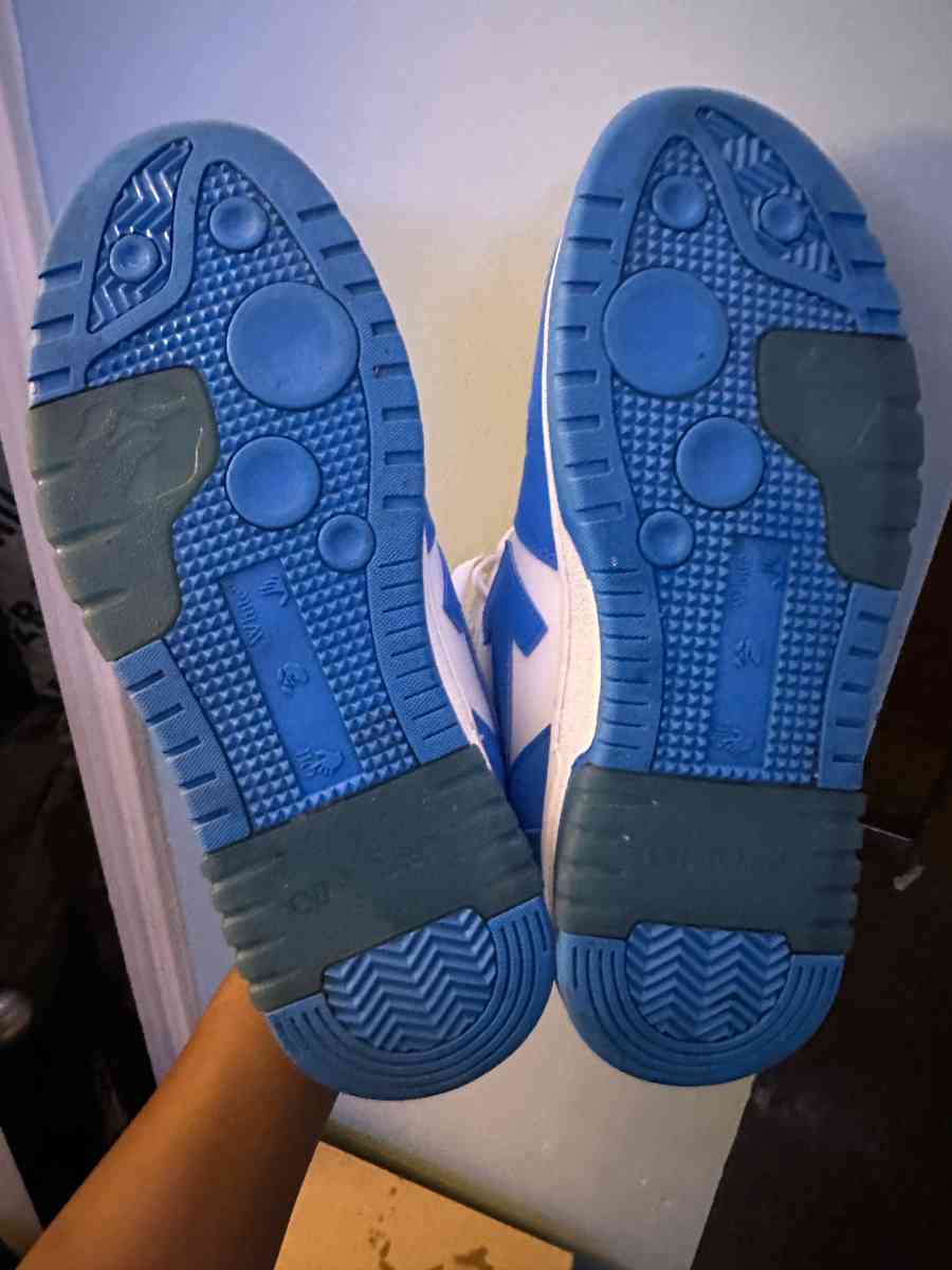 off white ooo size 42 - Goodlettsville, Tennessee - FleaMarketBay