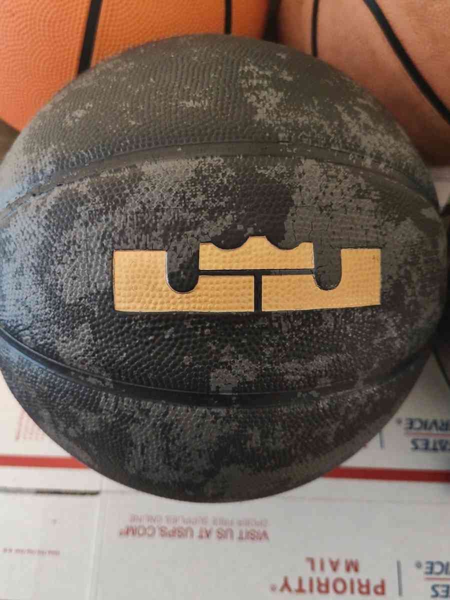 Basketball Set - Port Orange, Florida - FleaMarketBay