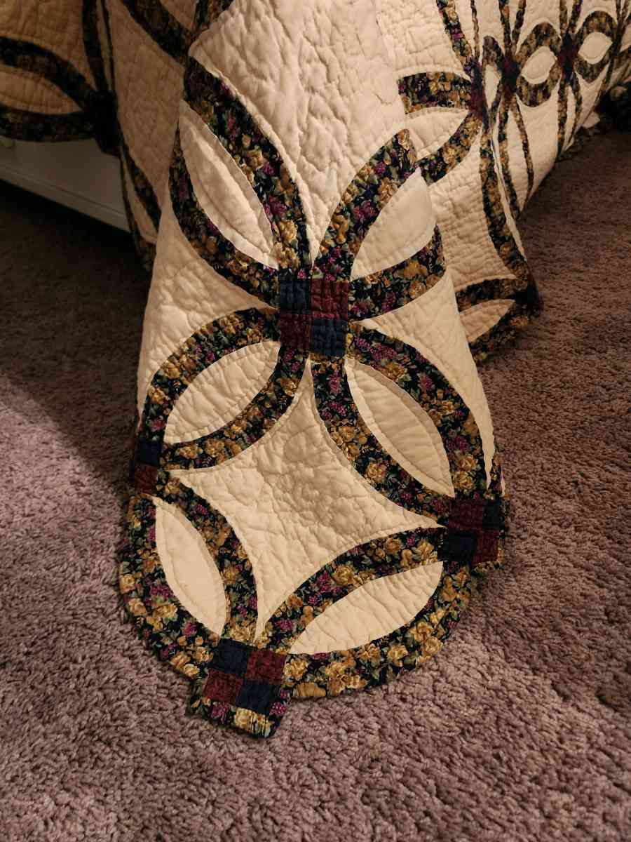 Donna Sharp reversible quilt KING