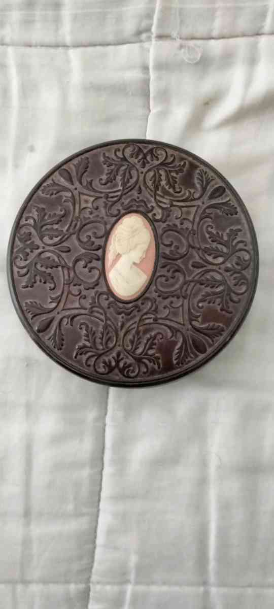 Avon Decorative Vintage Powder Boxes