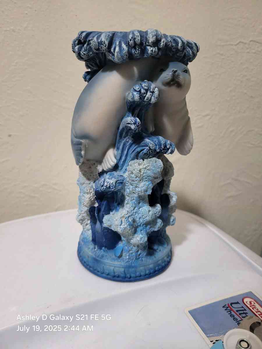 Dark Blue Seal Candle Holder