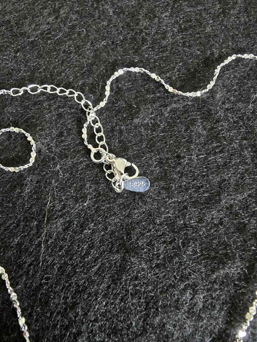 925 Sterling Silver Bow Necklace - Simsbury, Connecticut - FleaMarketBay