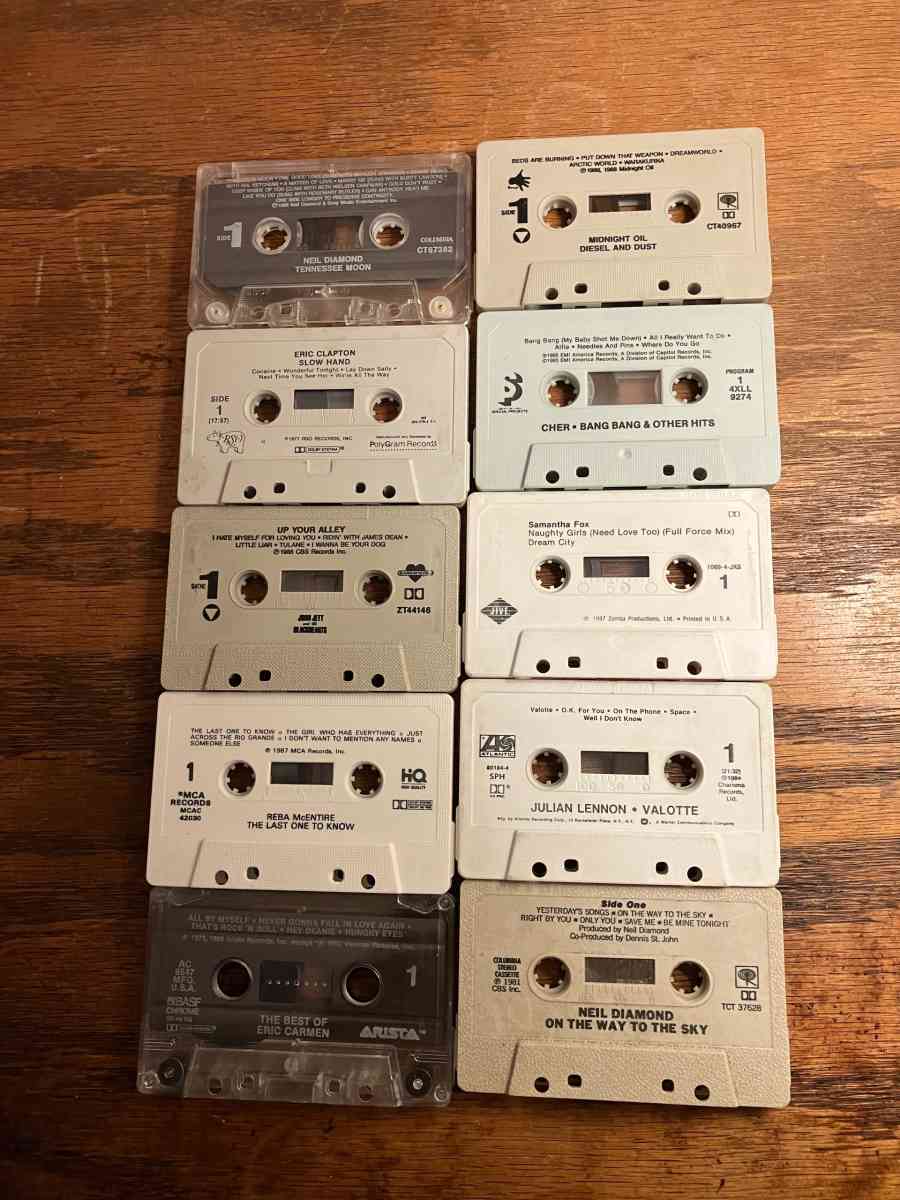 music cassettes - Adelanto, California - FleaMarketBay