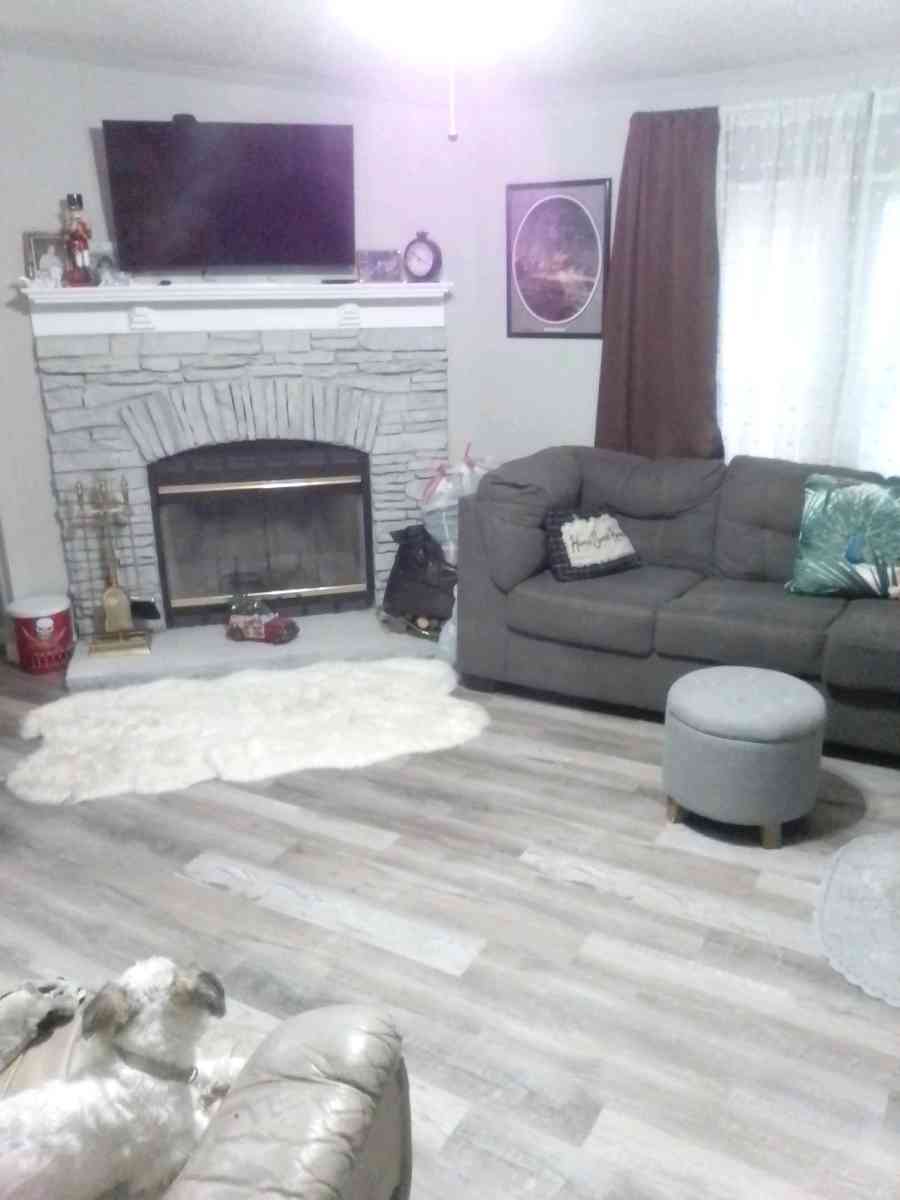 my sale to my mobile  home like nice like new please