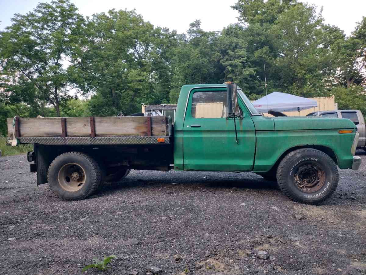 1975 Ford f350 390 4spd - North Lewisburg, Ohio - FleaMarketBay