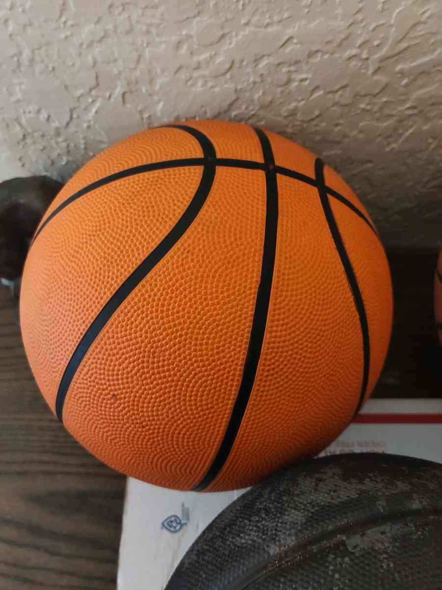 Basketball Set - Port Orange, Florida - FleaMarketBay