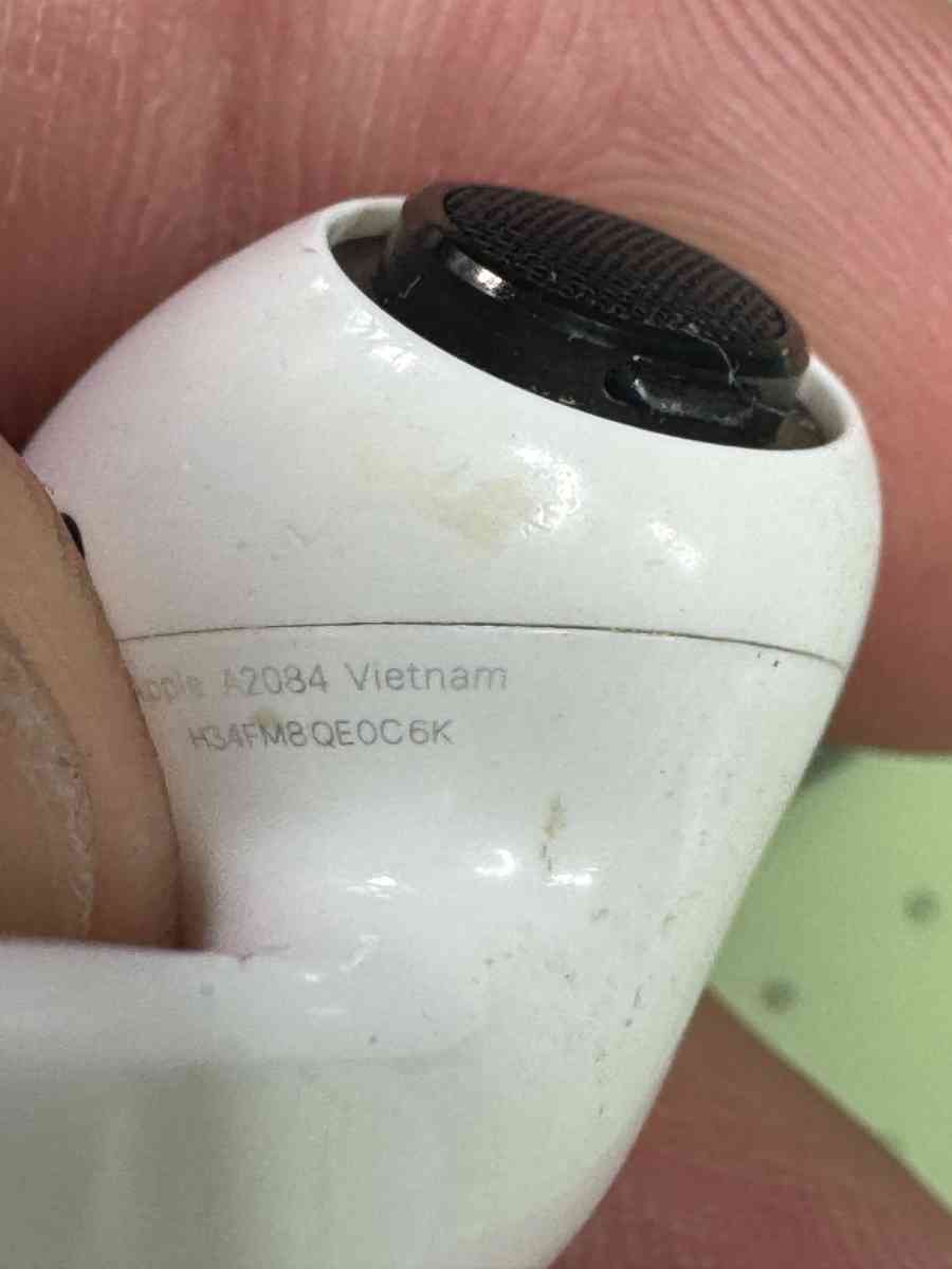 Apple AirPods Pro 1st Gen Replacement ONLY Left Earbud A2084