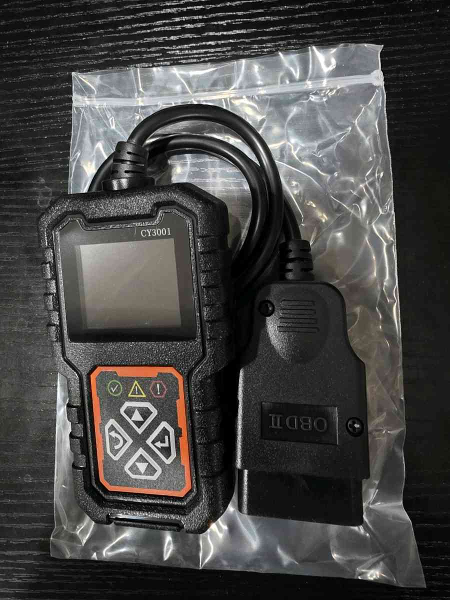 OBD 2 Code Reader Scanner CY3001 - Overton, Texas - FleaMarketBay