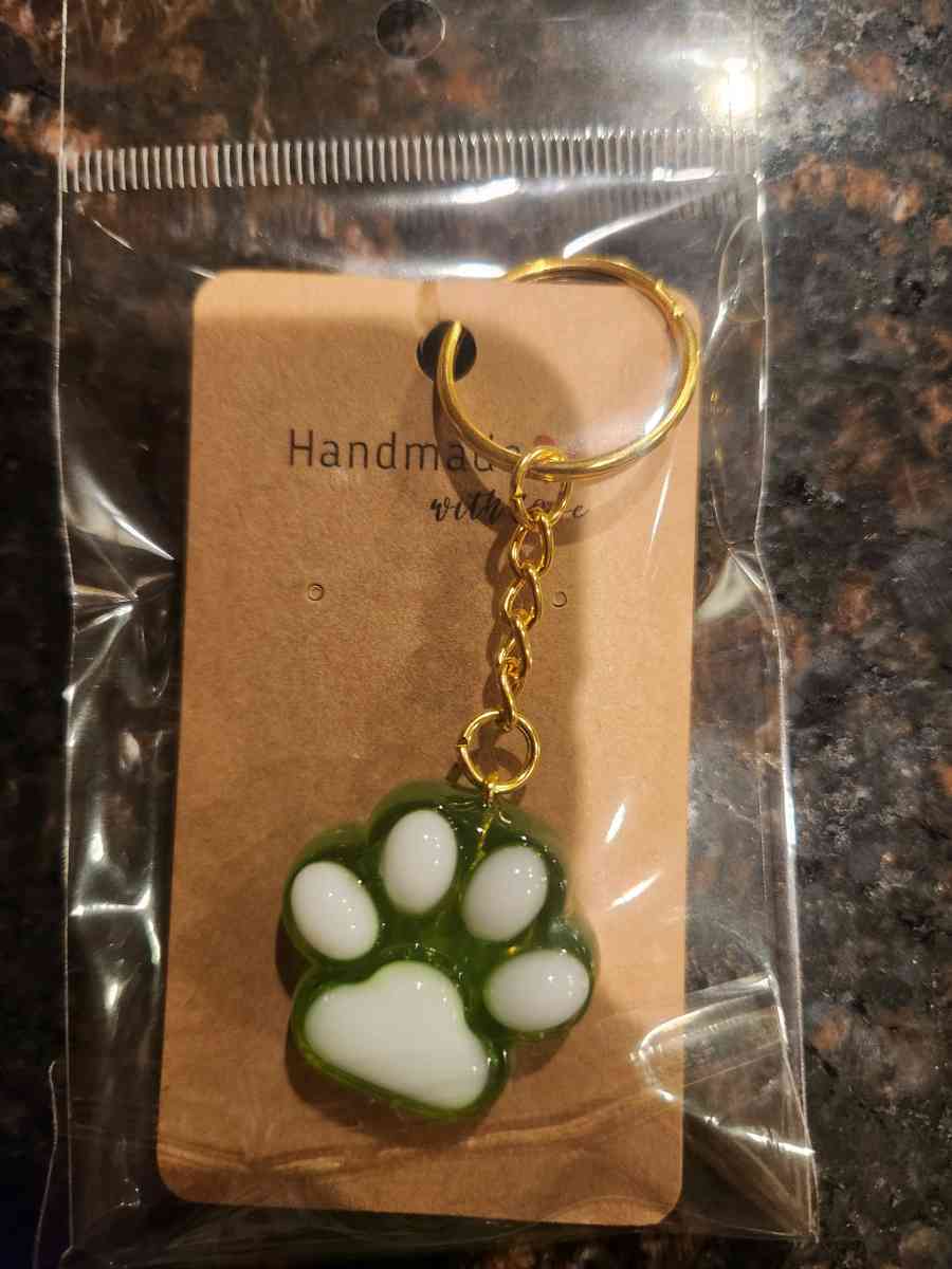 dog paw keychain