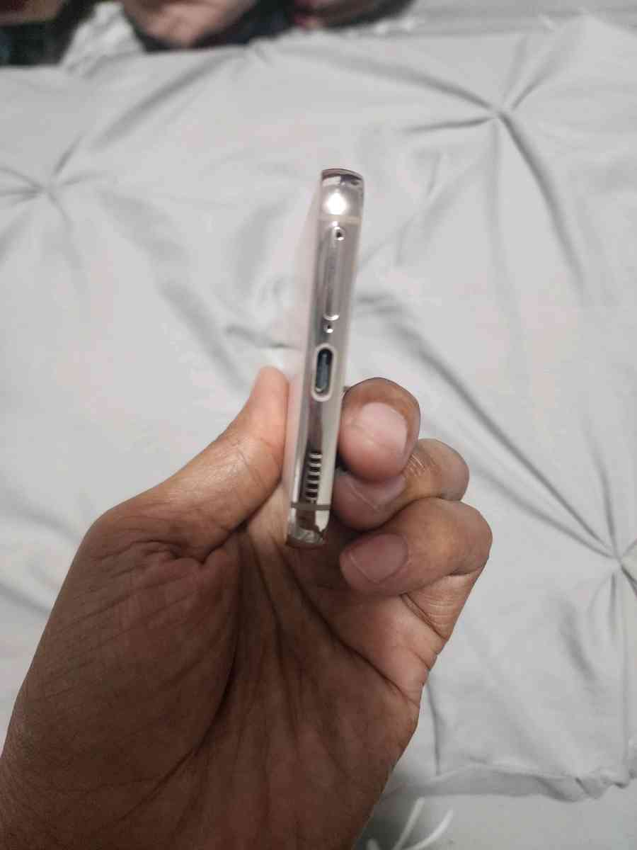 Samsung galaxy S22 pink tmobile unlocked