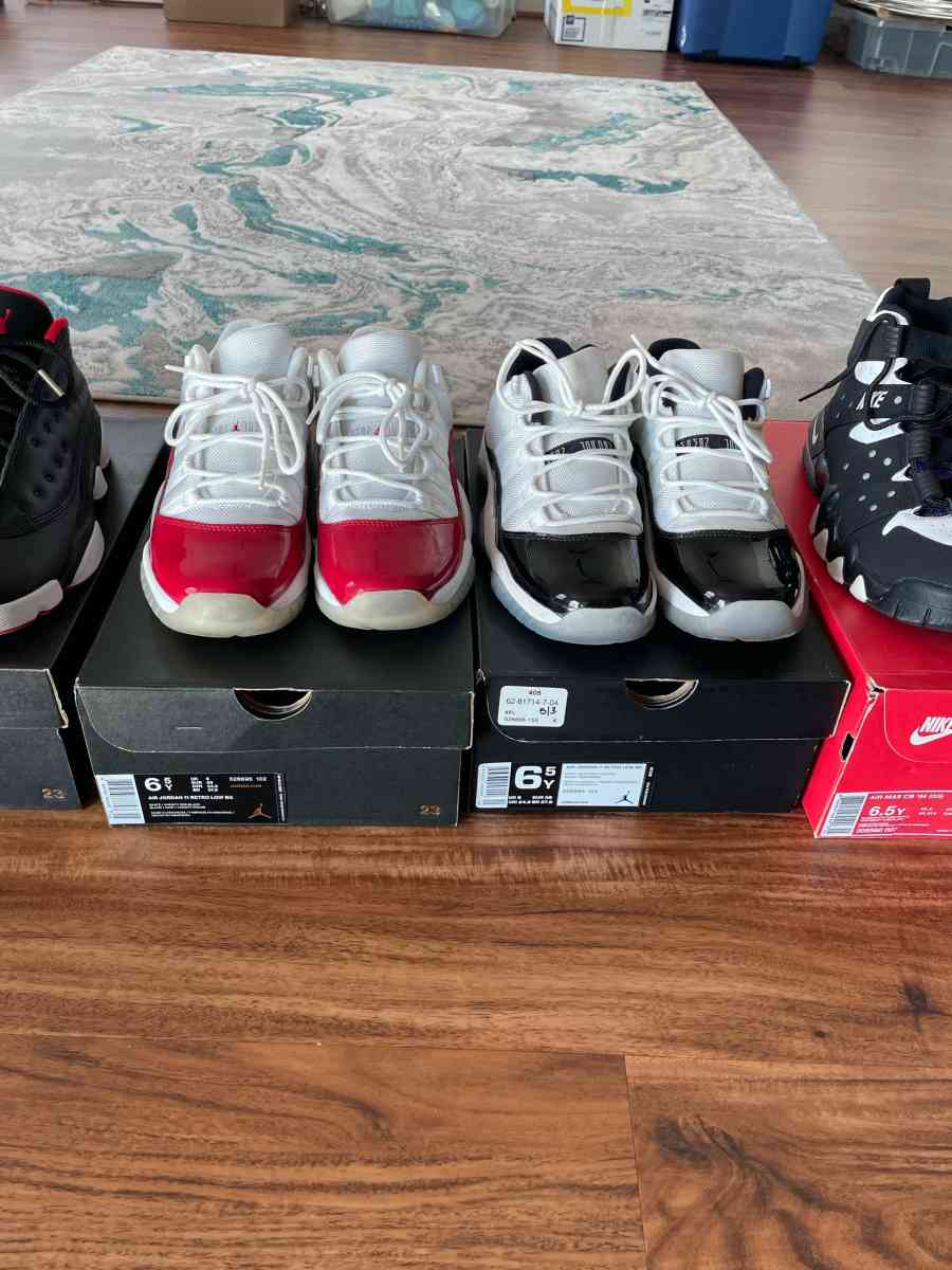 sneakers - Glen Burnie, Maryland - FleaMarketBay