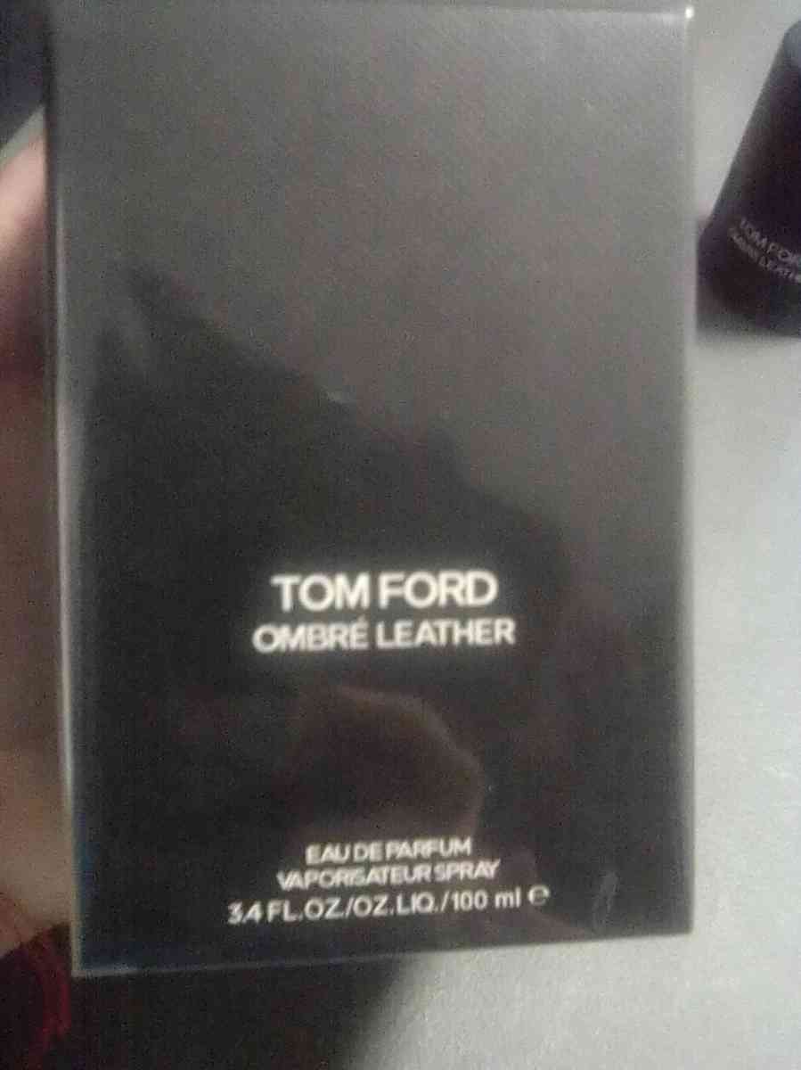 FRAGANCIA TOM FORD OMBRE LEATHER
