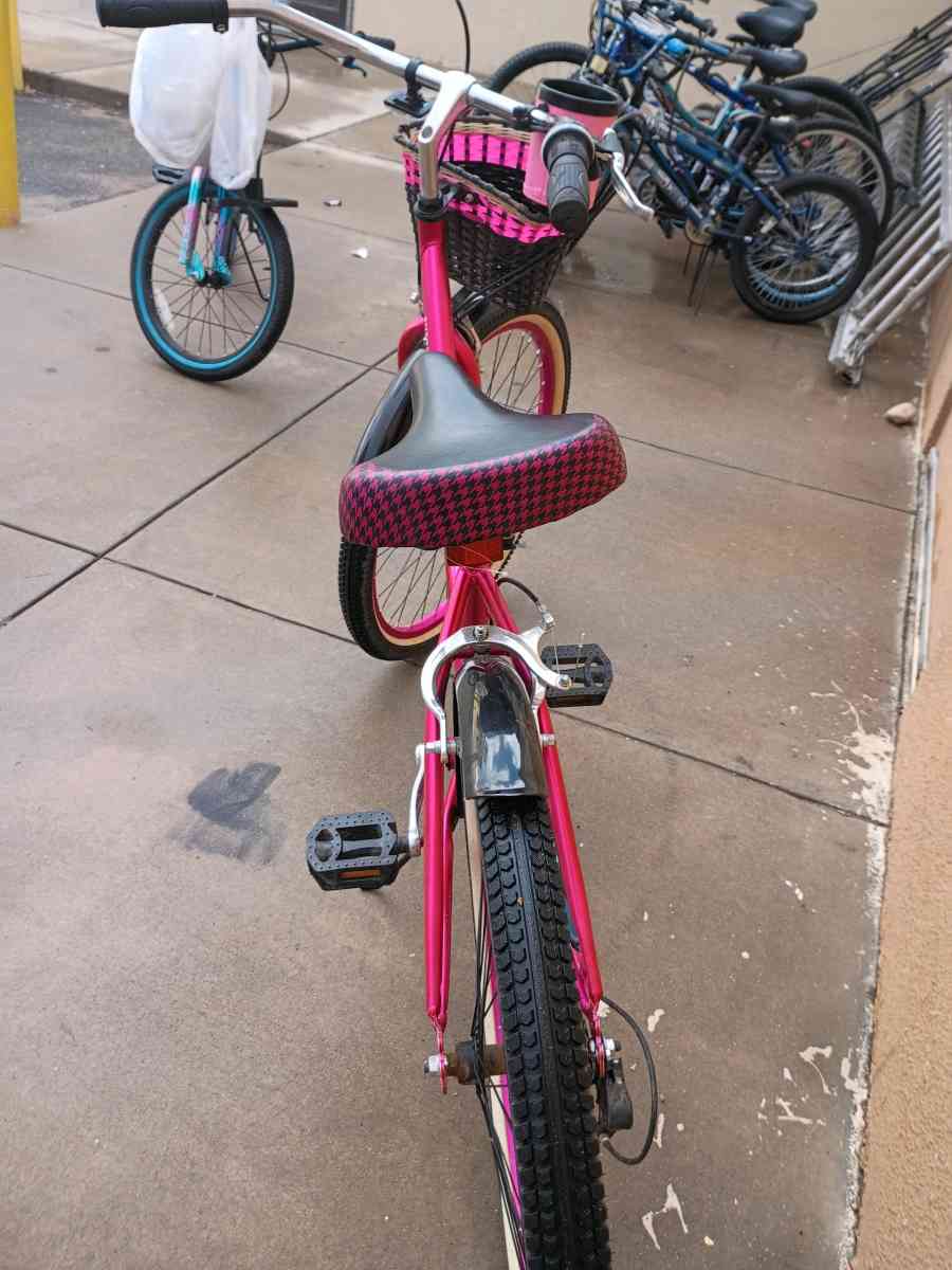 Susan E Komen Cruiser Bike