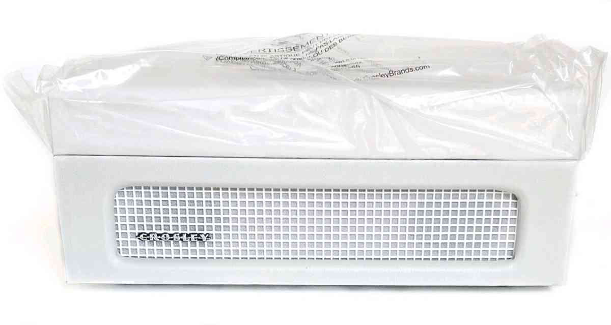 Crosley Voyager 3 Speed Portable Bluetooth Turntable White - Overton, Texas - FleaMarketBay