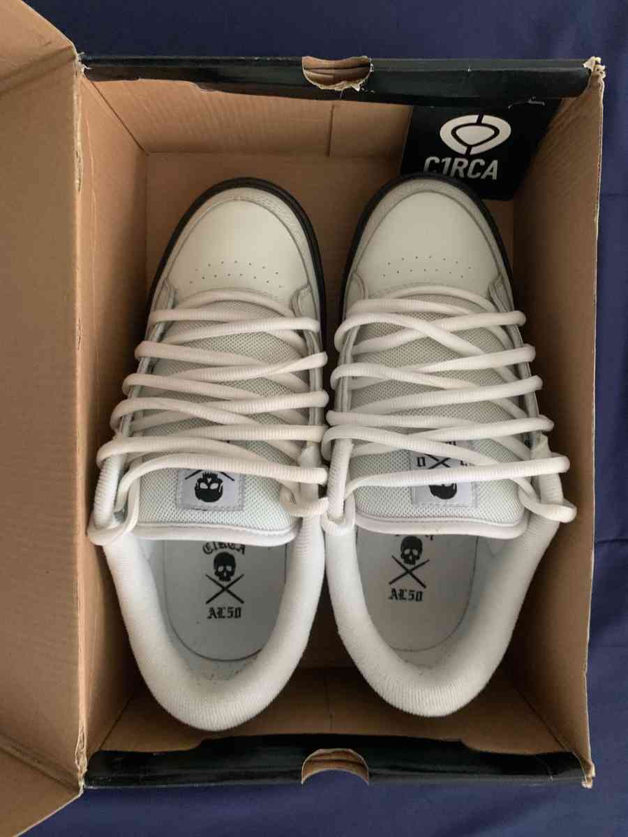 C1RCA BLACK AND WHITE SHOES