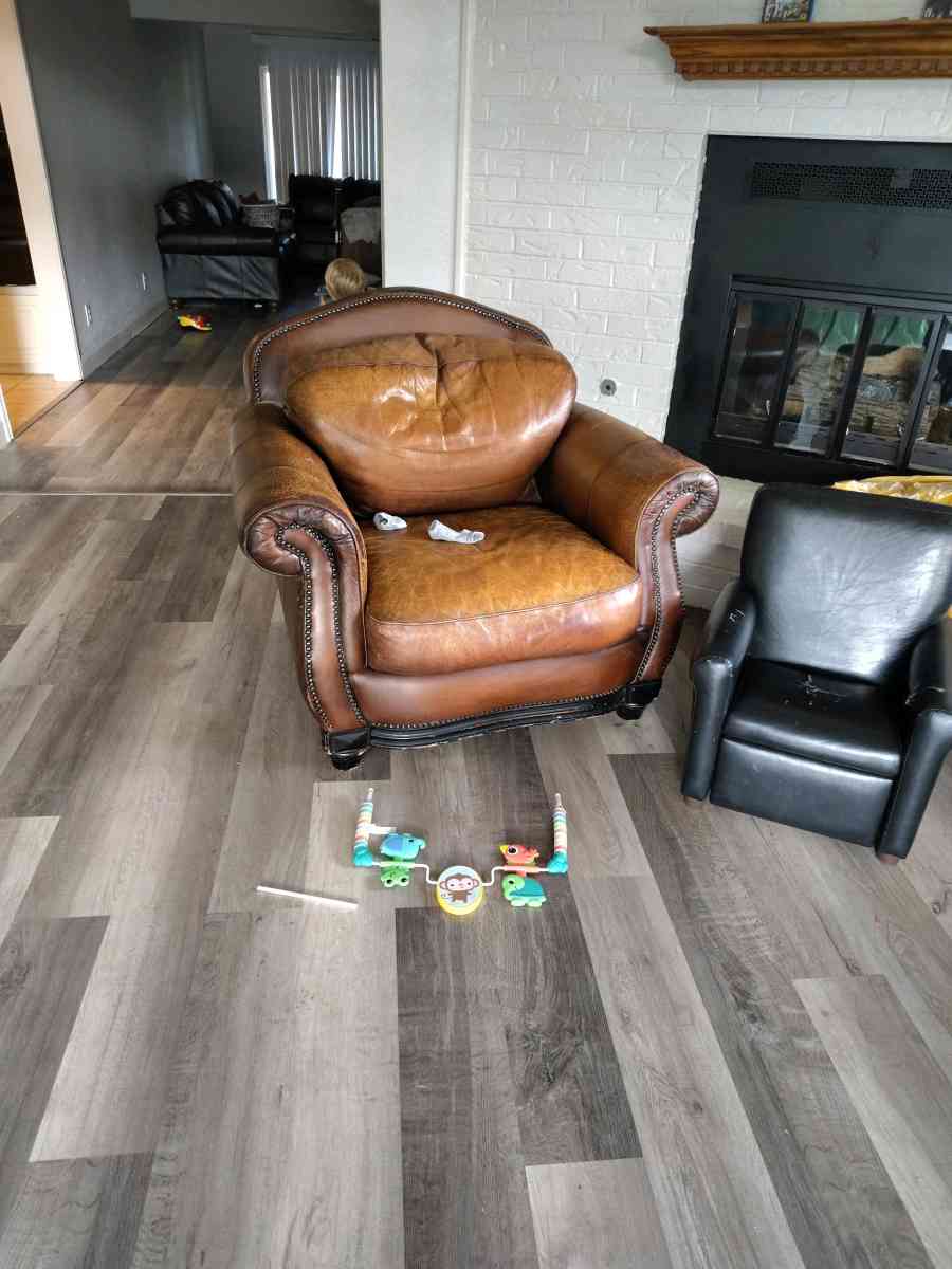 Rustic Brown leather couch and chair - Sanger, Texas - FleaMarketBay