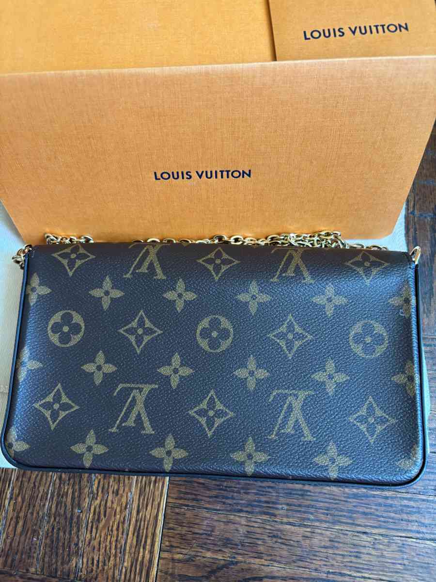 lv pochette felicie