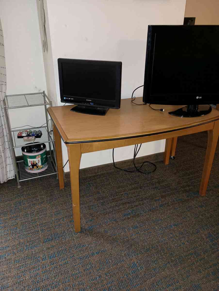 furniture tv moving sale - San Diego, California - FleaMarketBay