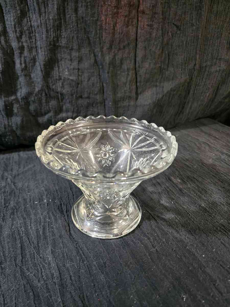 Vintage pedestal bowl