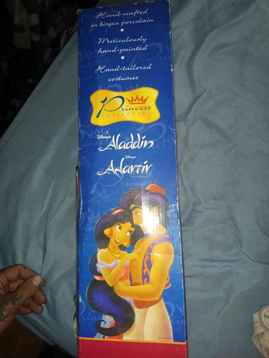 Disneys Aladdin princess Jasmine doll - Akron, Ohio - FleaMarketBay