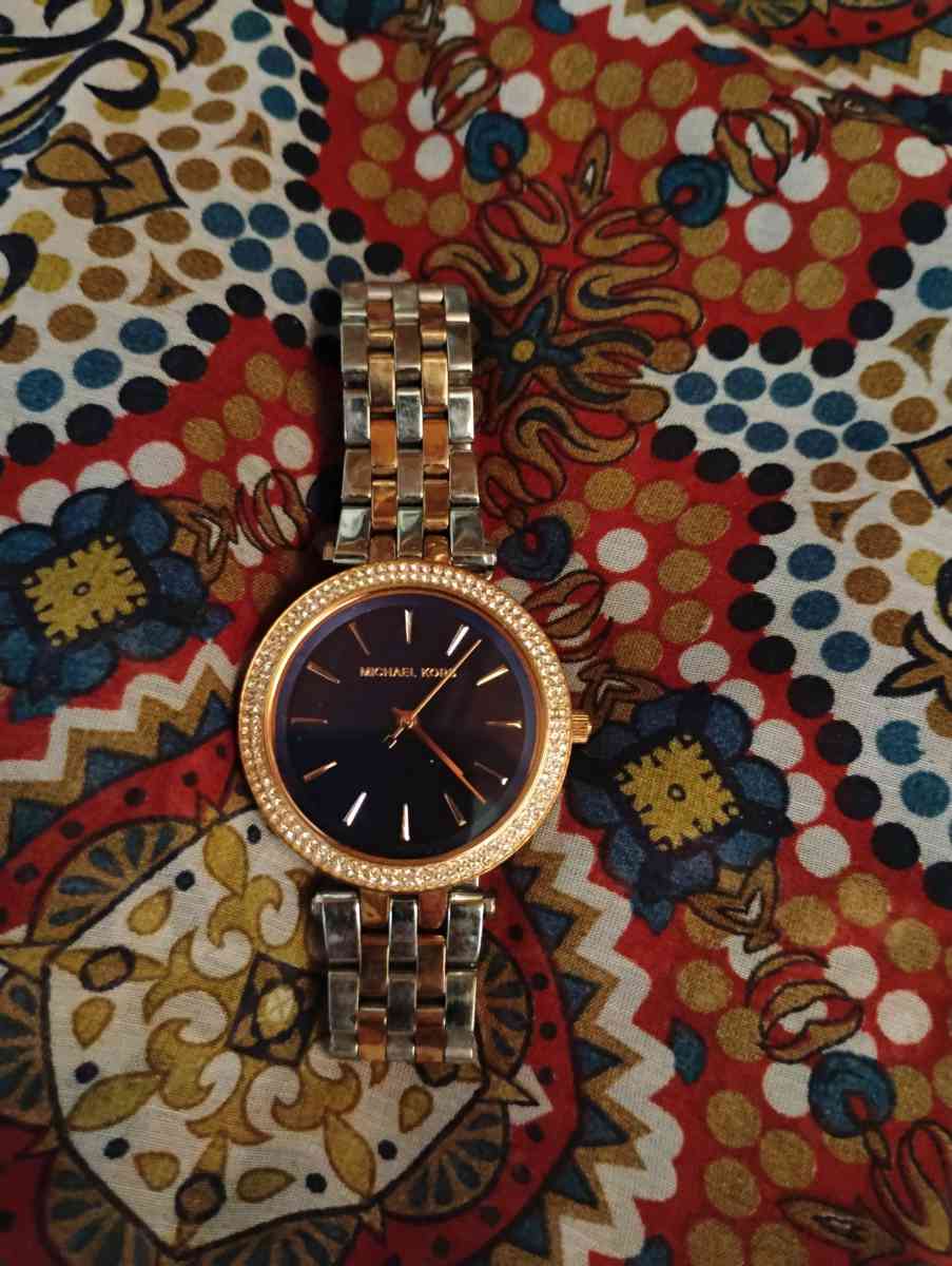 MICHAEL KORS WATCH