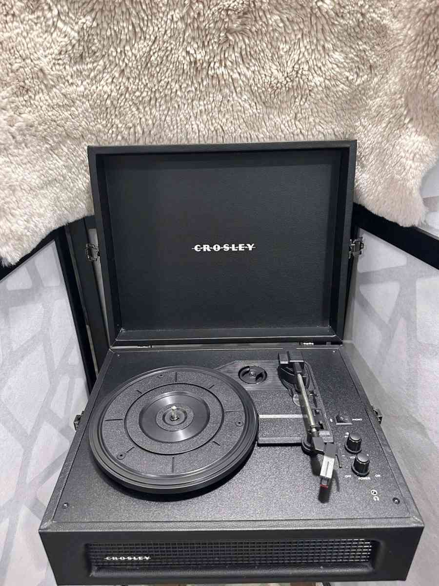 Crosley Voyager 3 Speed Portable Bluetooth Turntable Black - Overton, Texas - FleaMarketBay