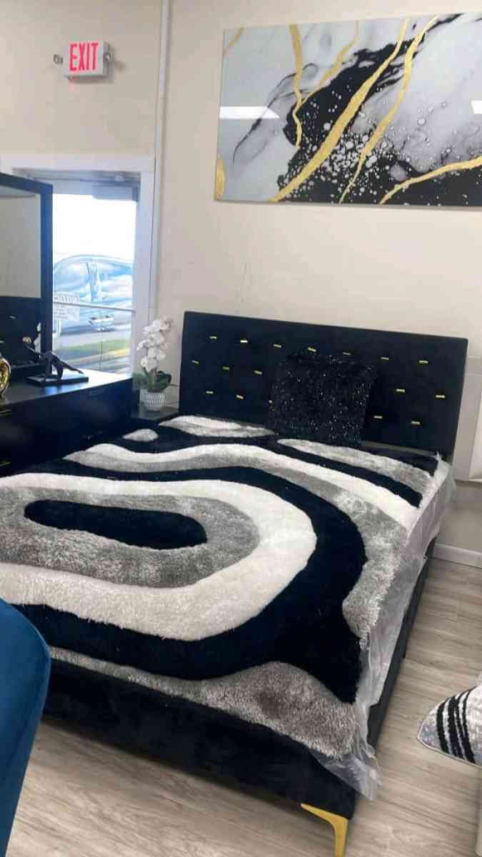 CAMA QUEEN EN VENTA PREGUNTE PRECIO