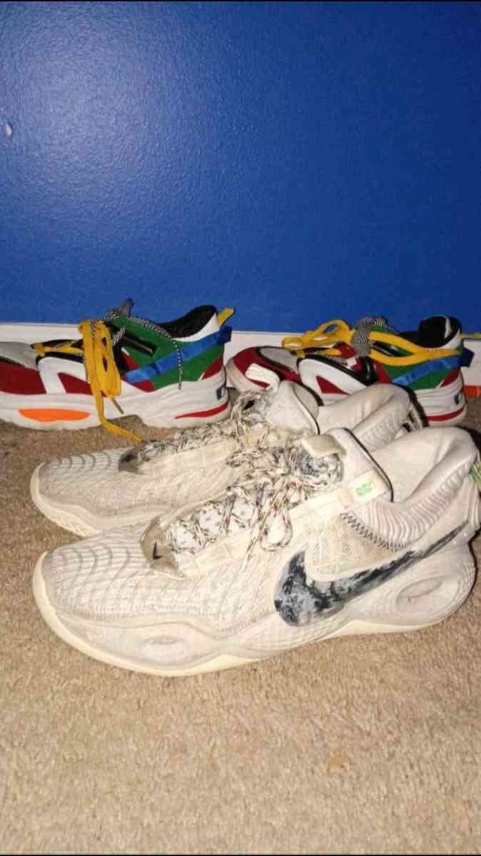 Nike shoes Cosmic Unity