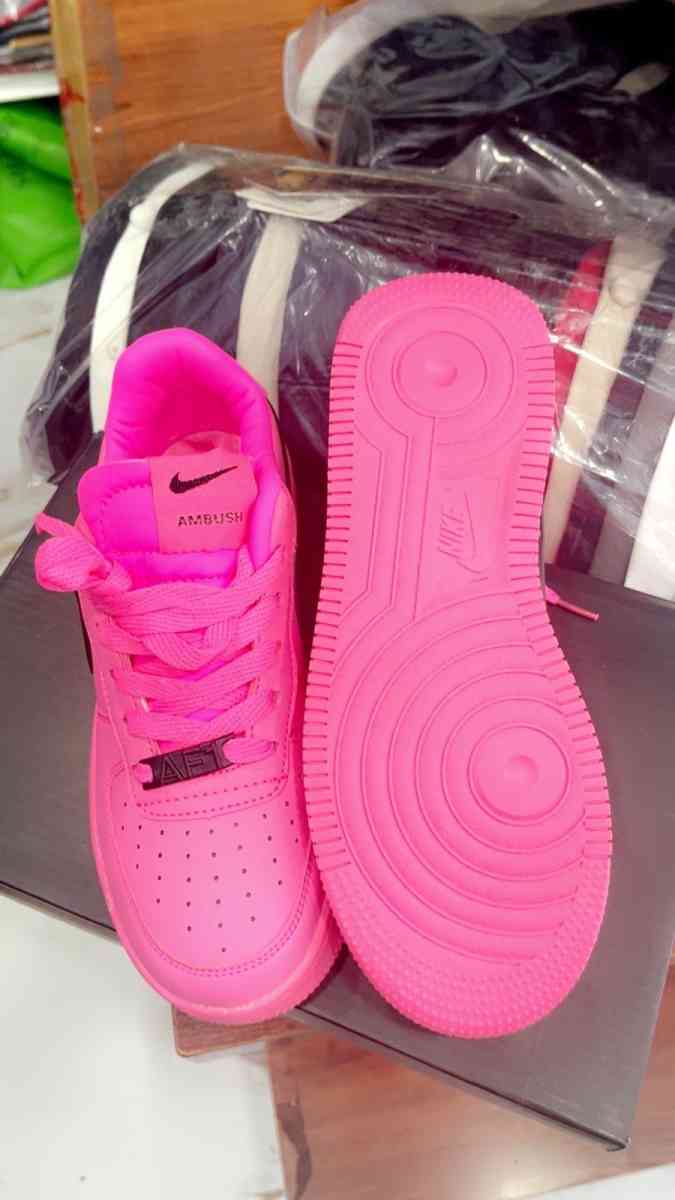 Brand new Nike sneakers pink color