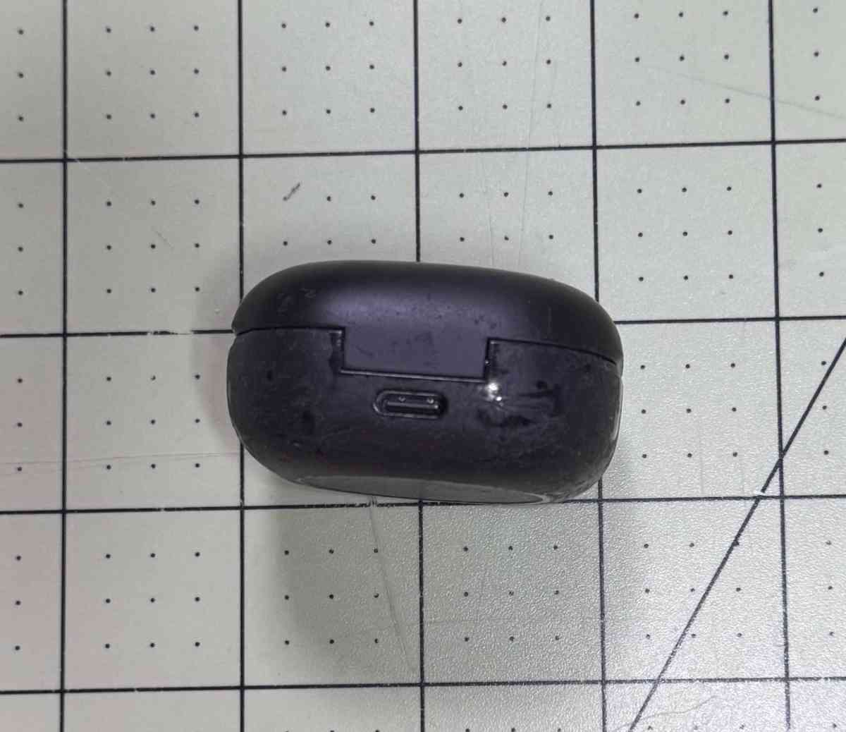 Samsung Galaxy Buds 2 Black  L Earbud Missing  Case  R Earbu